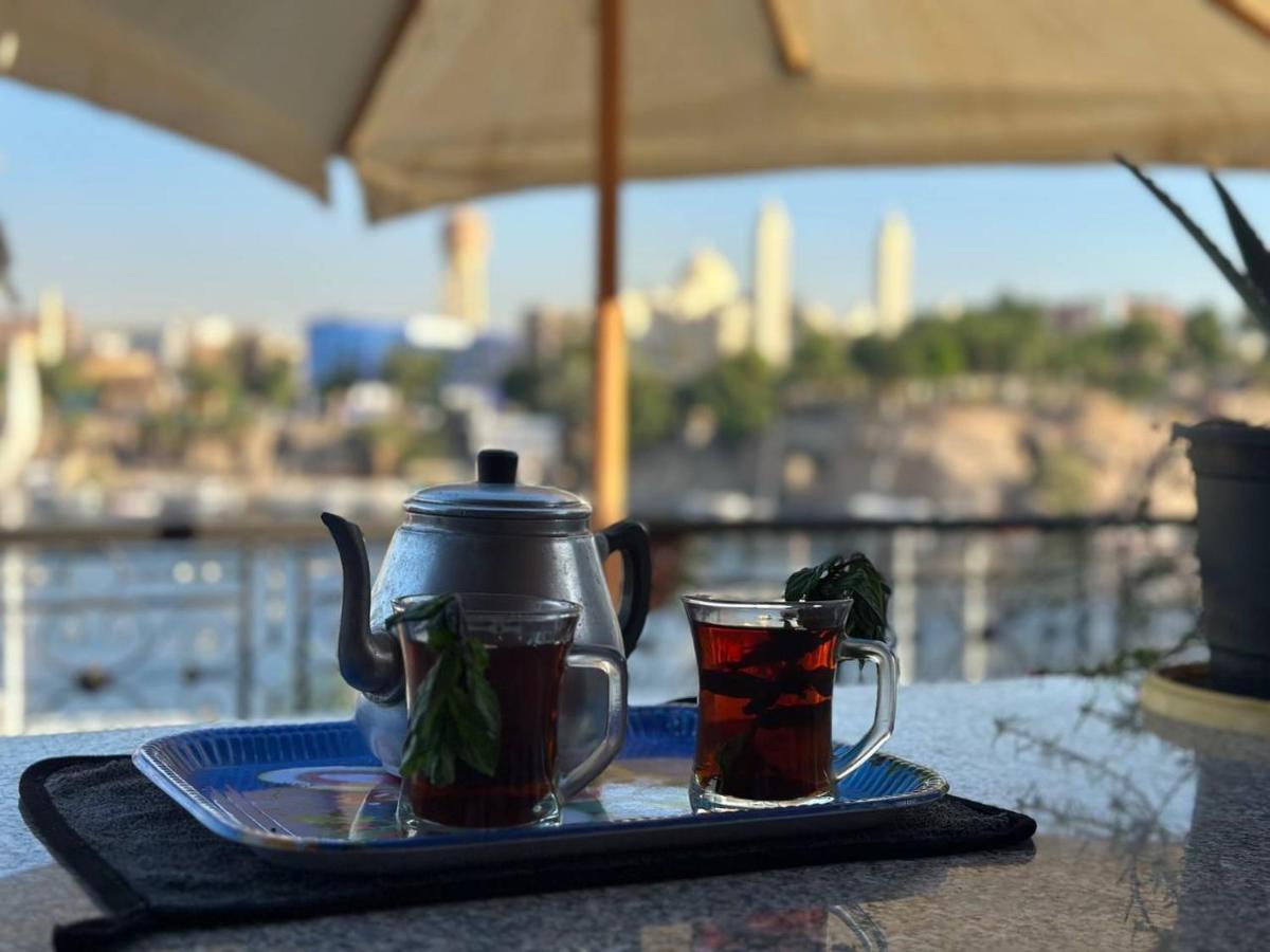 Mastonkel Hotel Aswan Eksteriør billede