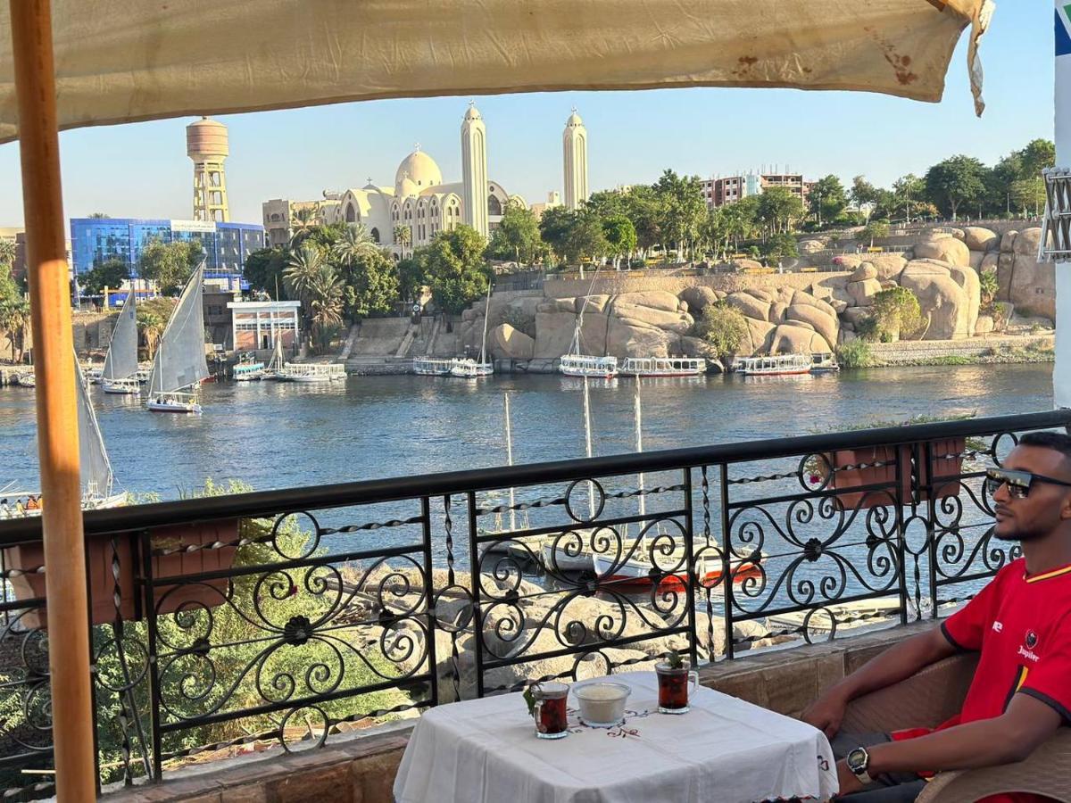 Mastonkel Hotel Aswan Eksteriør billede