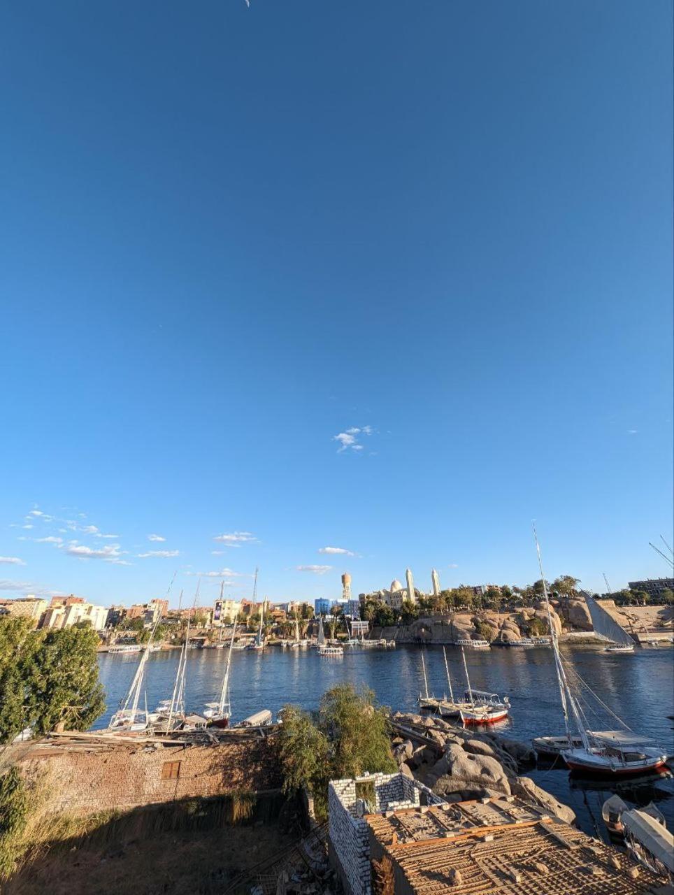 Mastonkel Hotel Aswan Eksteriør billede