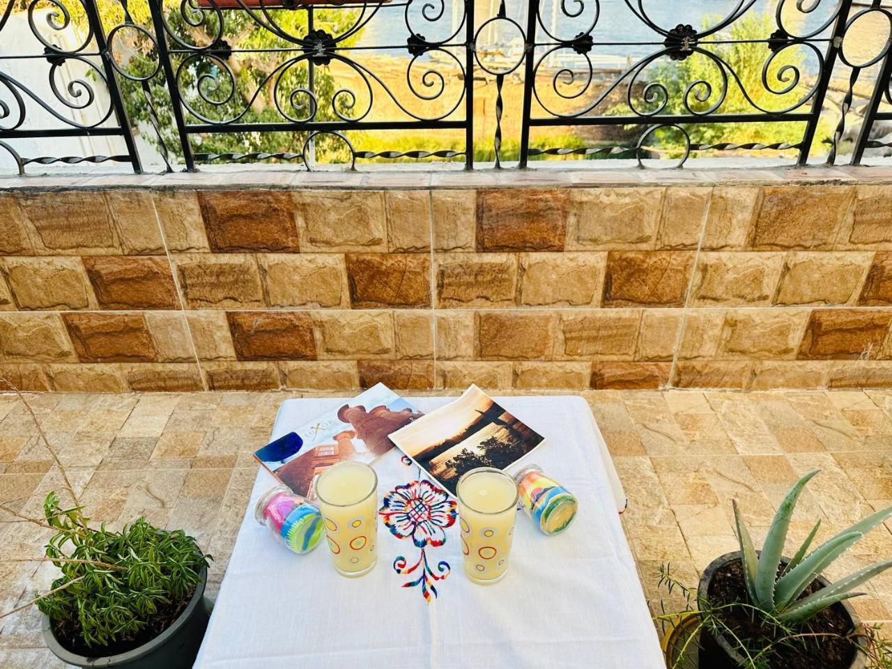 Mastonkel Hotel Aswan Eksteriør billede